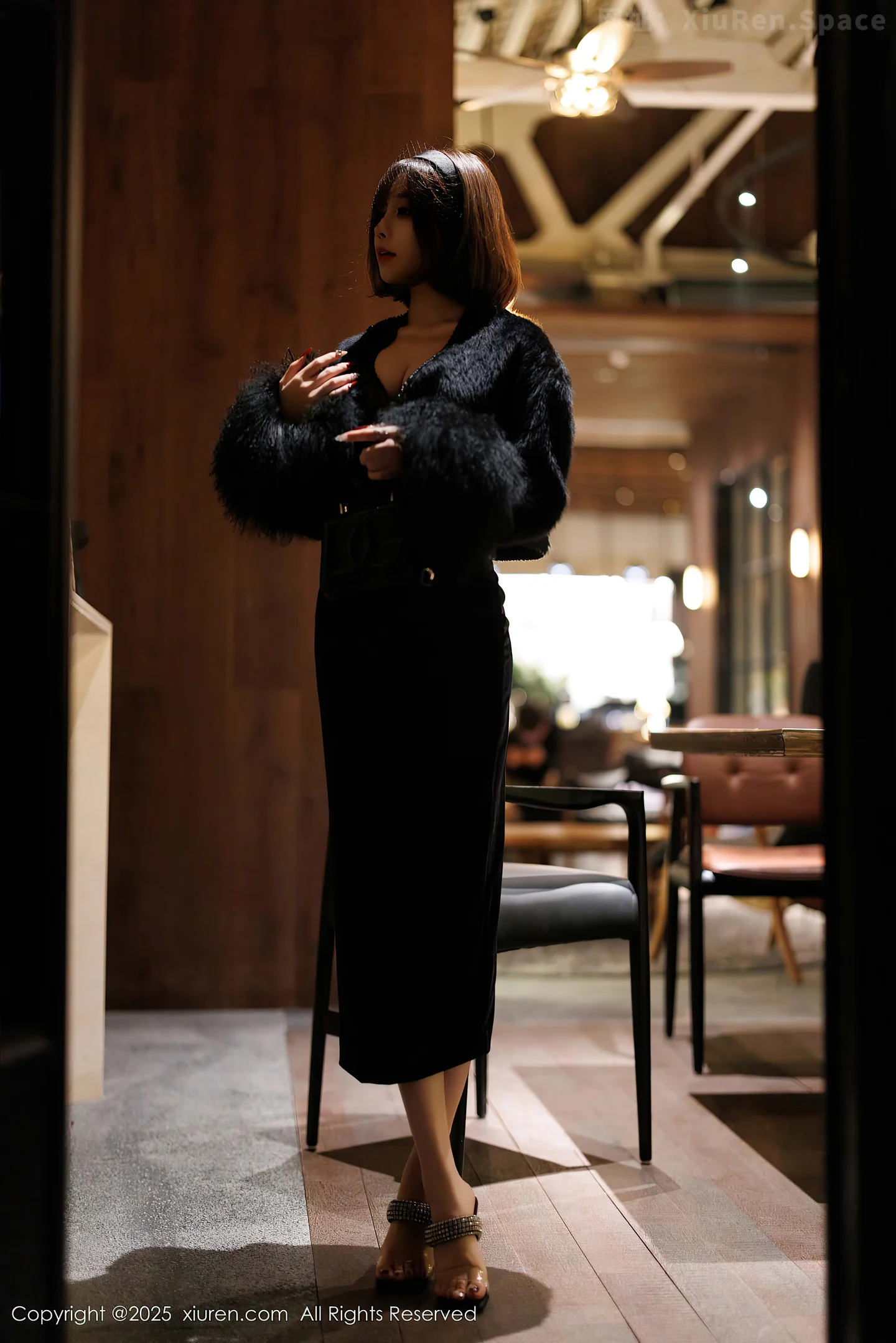 图片[3]-[XiuRen秀人网] VOL.9880 女神徐莉芝Booty性感黑色连衣裙+情趣内衣秀曼妙身姿诱惑写真85P-秀人网官方网站